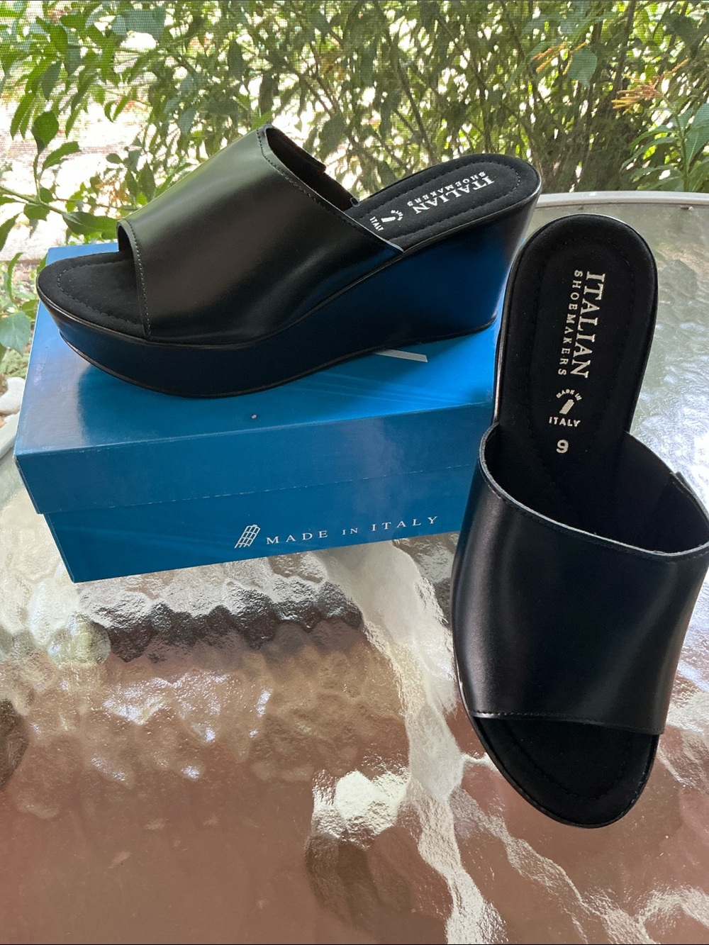Italian Shoemakers Made in Italy Women’s Black Wedge Sandals Size 9 NEW